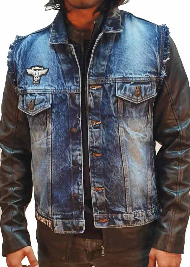 Eddie Munson Pondering Plot Strategies Wallpaper