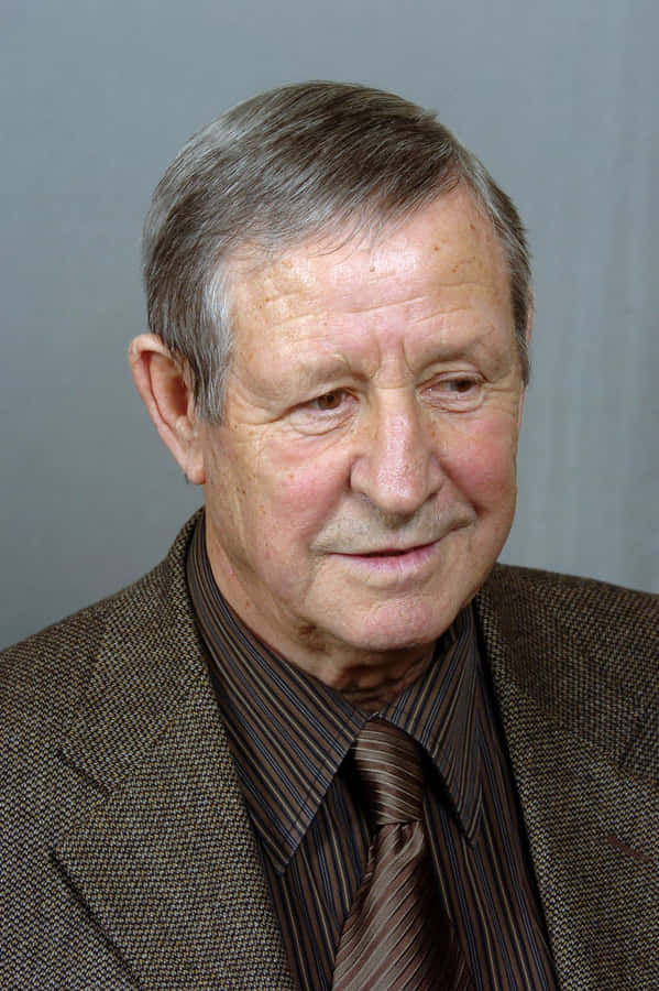 Elderly Gentleman Portrait Wallpaper