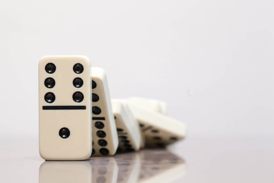 Engrossing Domino Game Night Wallpaper