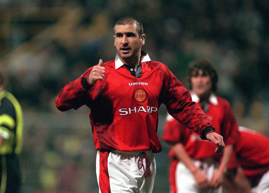 Eric Cantona Thumb Up Wallpaper