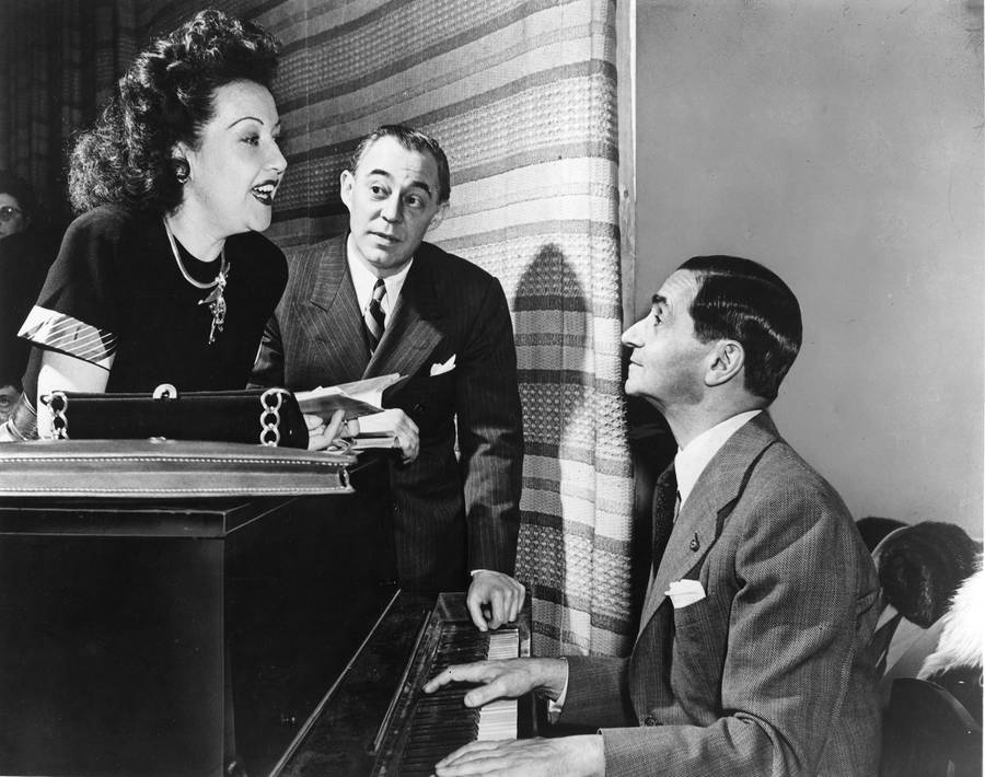 Ethel Merman With Irving Berlin And Richard Rodgers Wallpaper