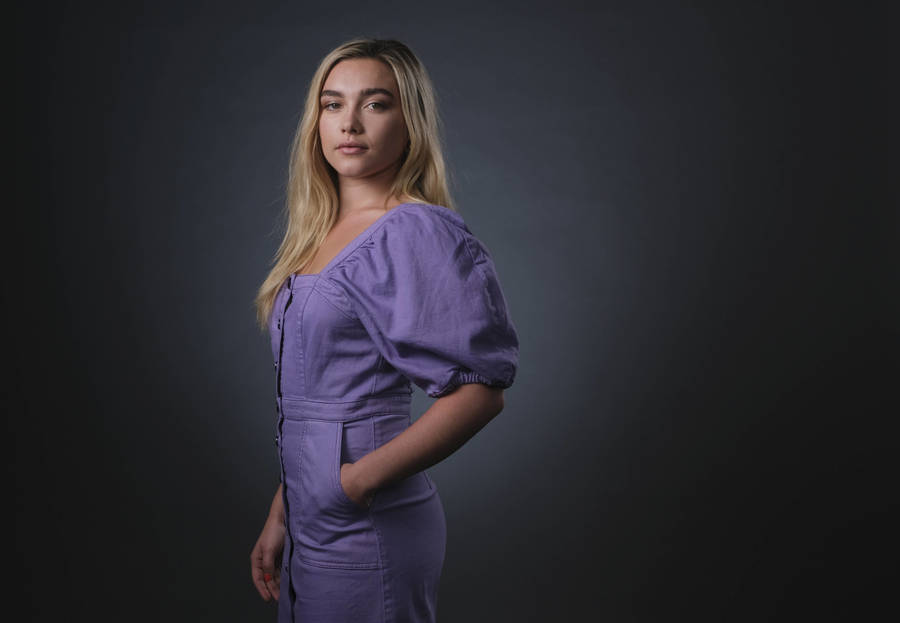 Florence Pugh In Purple Outfit Wallpaper