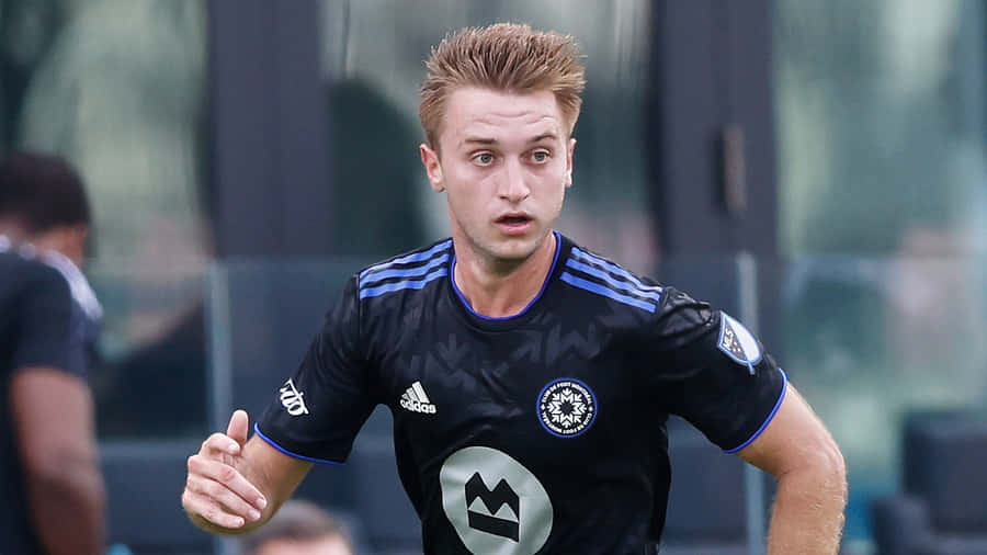 Football Player Đorđe Mihailović When In Cf Montréal Wallpaper