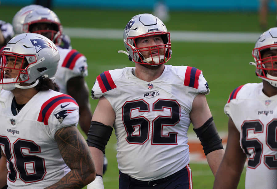 Football Star Number 62 Joe Thuney Wallpaper