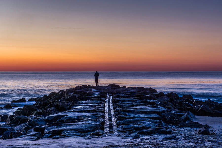 Forever Alone Silhouette Wallpaper