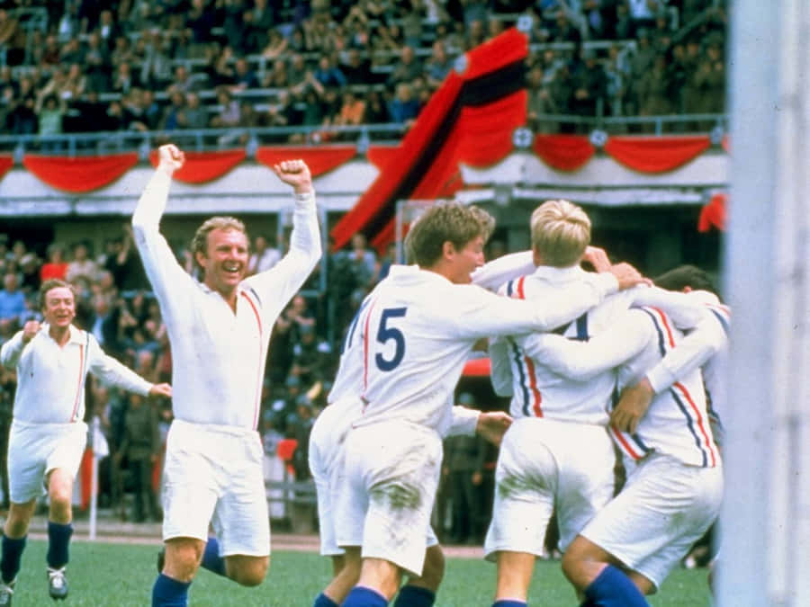 Former Football Athlete Bobby Moore Wallpaper