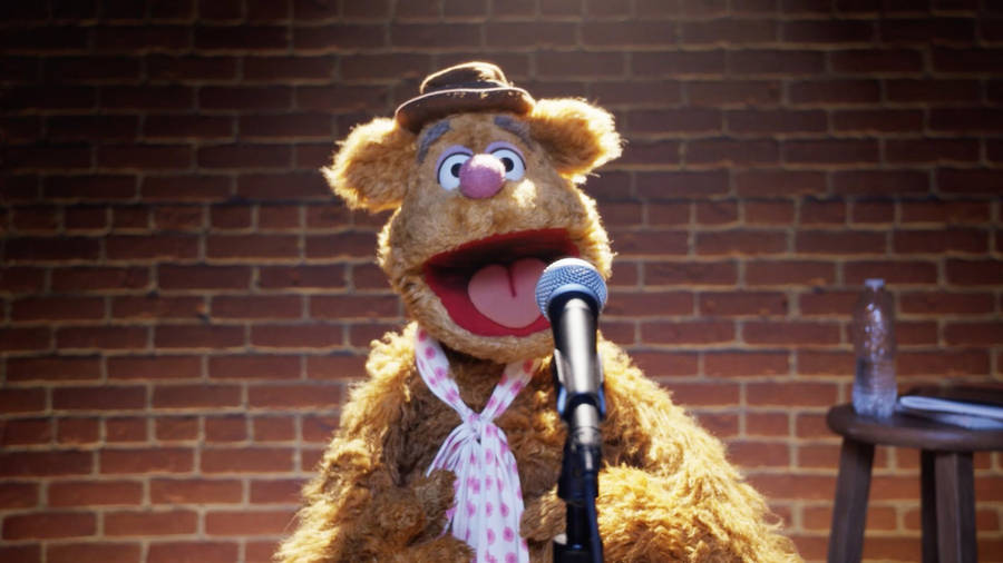 Fozzie Bear As Host Wallpaper