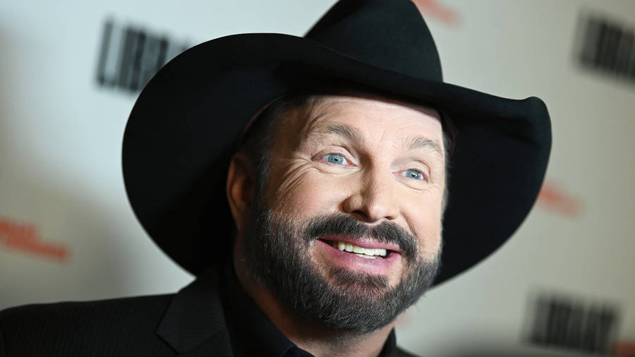 Garth Brooks Smiling Cheerfully Wallpaper