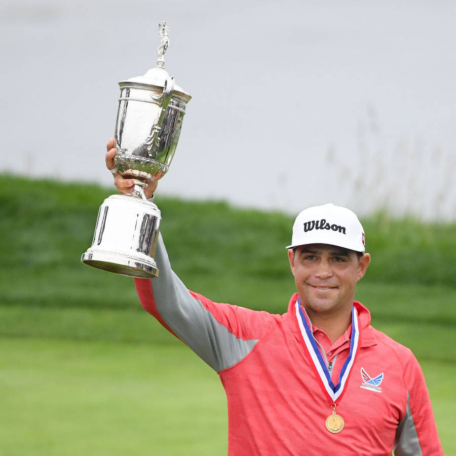 Gary Woodland Raising Trophy Wallpaper