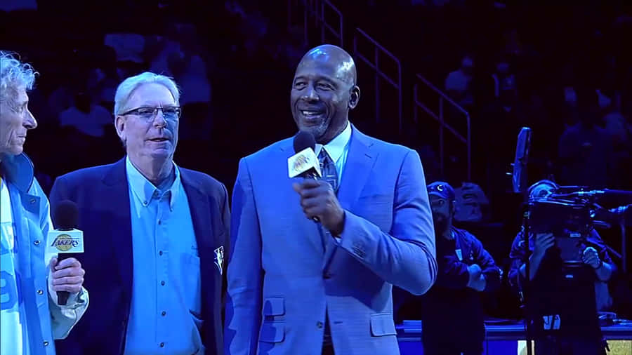 George Mikan Jersey Retirement Ceremony Wallpaper