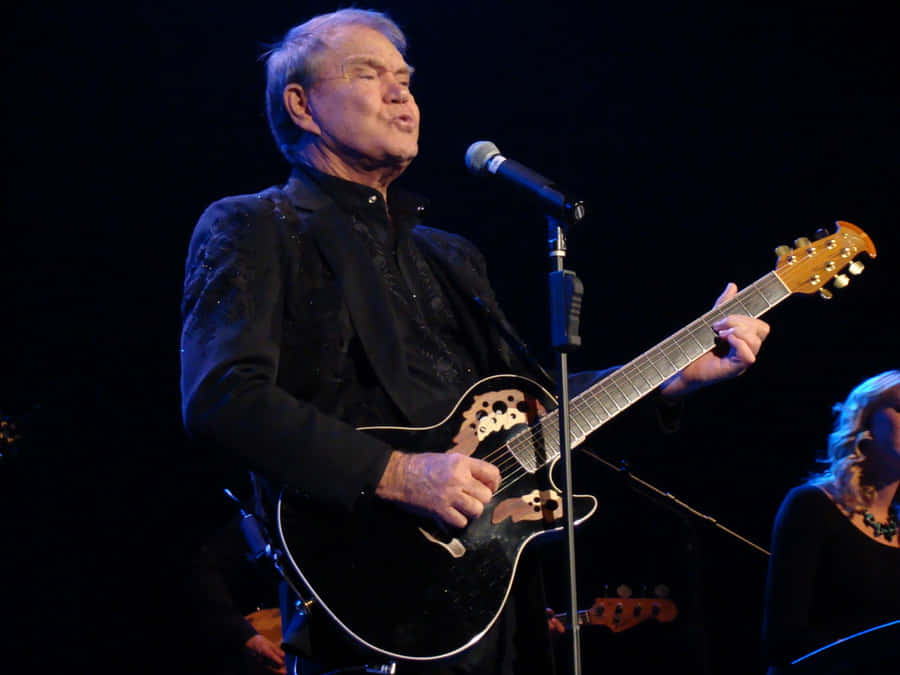 Glen Campbell Performing Live Wallpaper