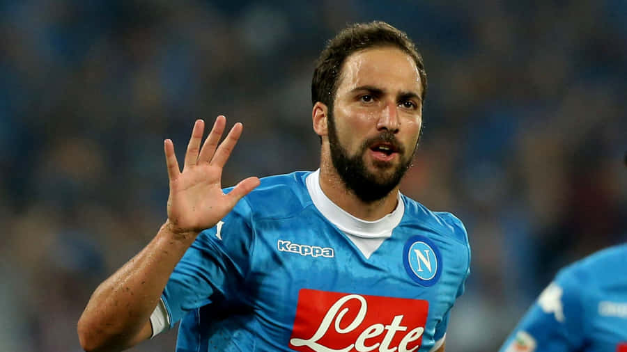 Gonzalo Higuain Napoli Raising Hand Wallpaper