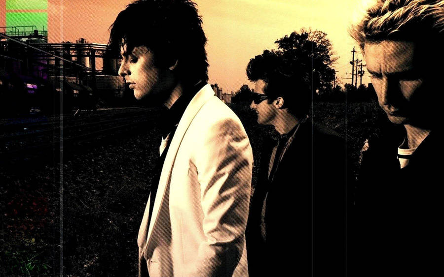 Green Day Members Looking Down Wallpaper