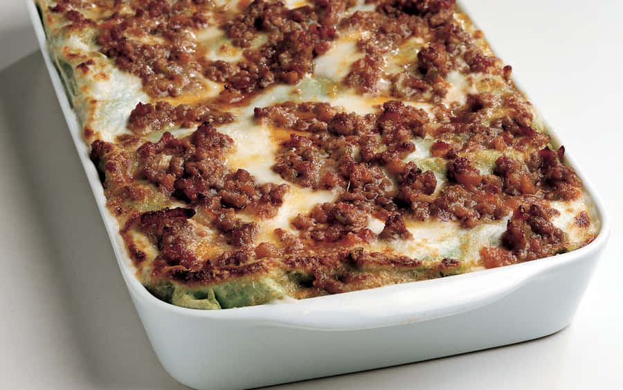 Green Pasta Lasagna Alla Bolognese Wallpaper