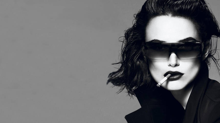 Greyscale Glamour Wallpaper