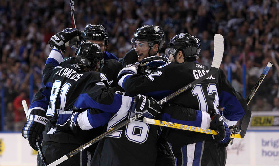 Group Hug From Tampa Bay Lightning Wallpaper