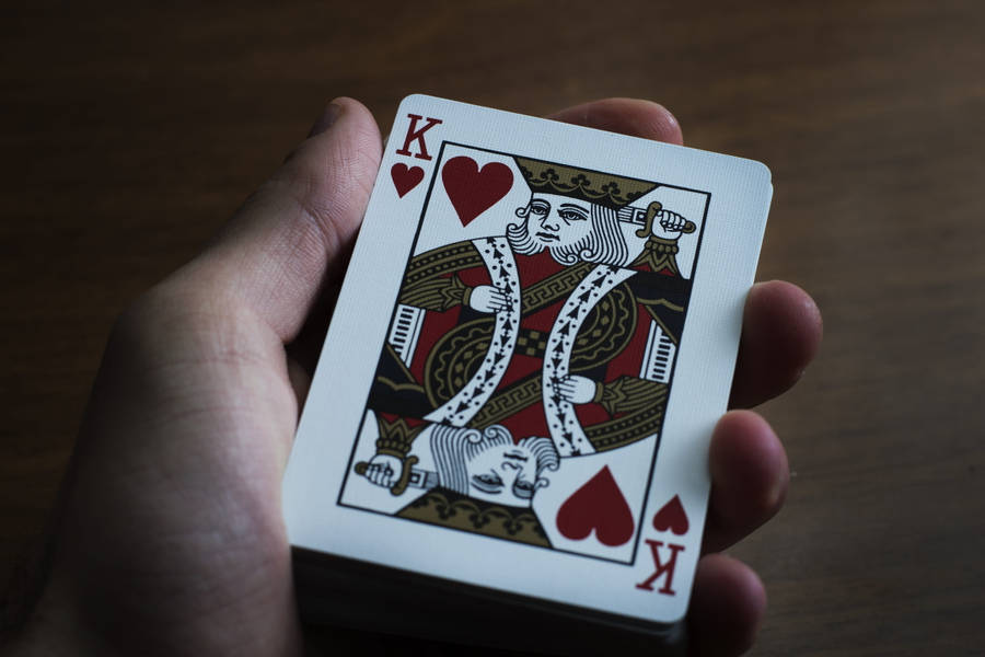 Hand King Of Hearts Playing Cards Wallpaper