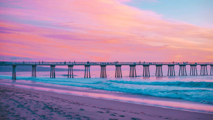 Hd Beach In Hermosa Pier Wallpaper