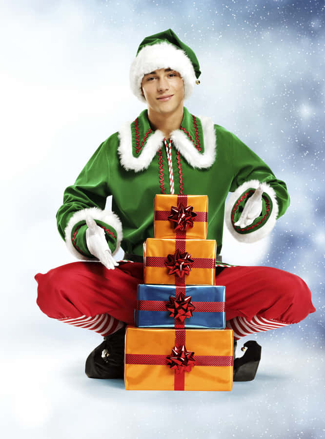 Here Come The Christmas Elves! Wallpaper