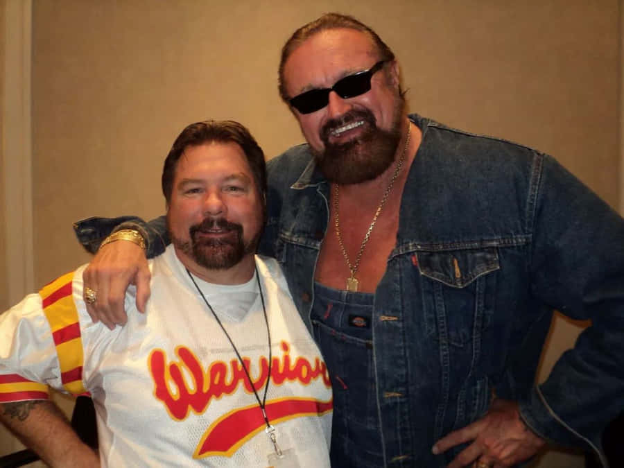 Hillbilly Jimwith Fan Wallpaper