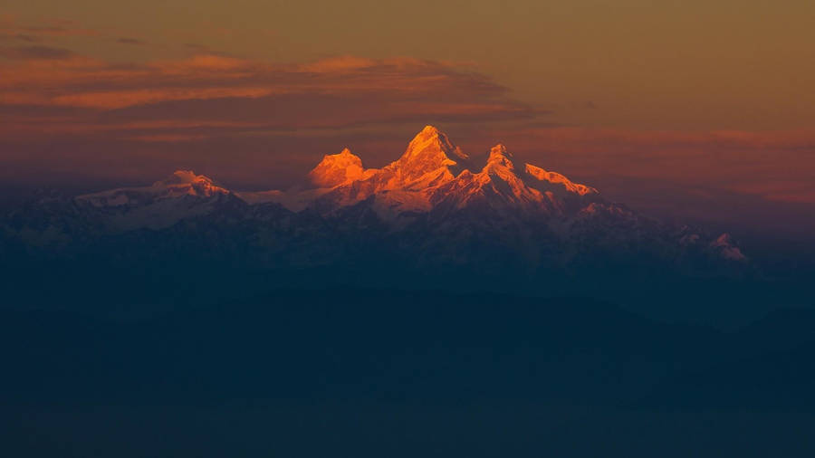 Himalayas Minimalist Nature Wallpaper