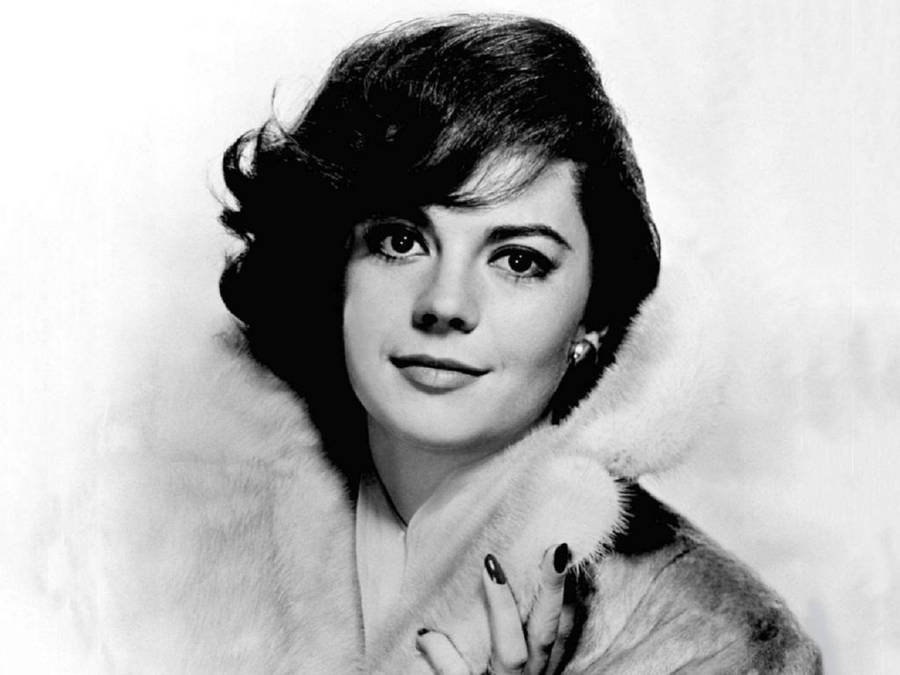 Hollywood Celebrity Natalie Wood Wallpaper