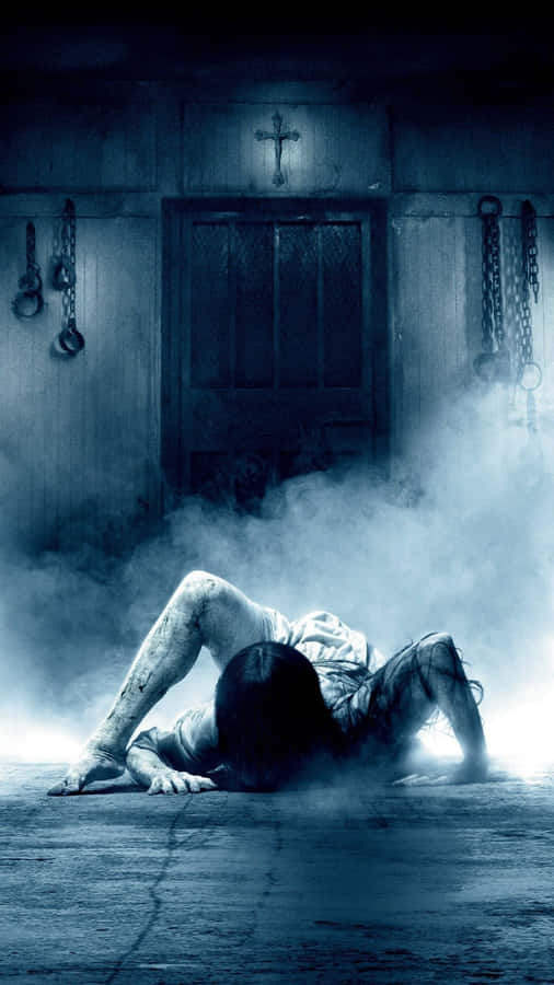 Horror Iphone Creepy Girl Crawling Wallpaper