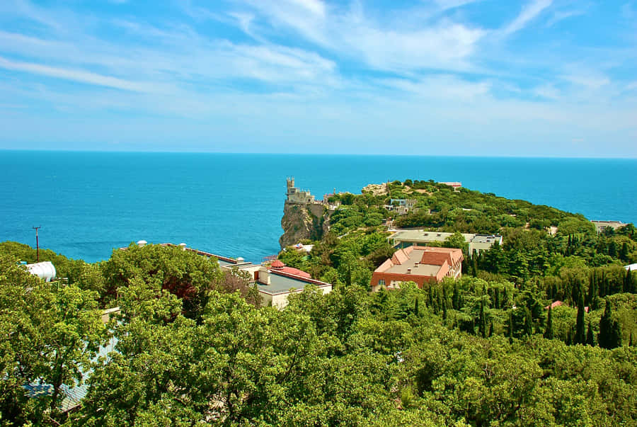 House Overlooking Yalta Waters Wallpaper