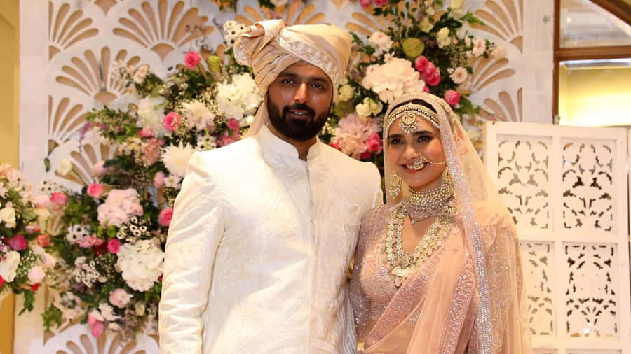 Husband And Wife Muslim Couple Wedding Wallpaper