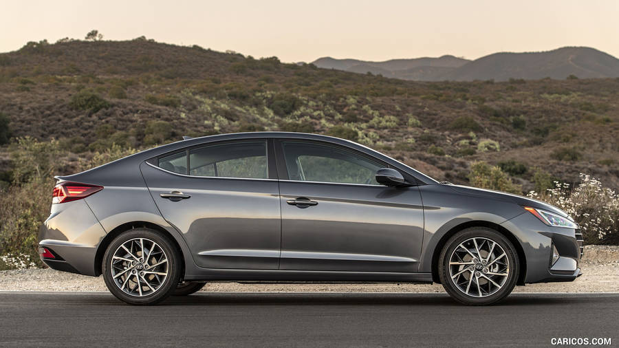Hyundai Elantra Side Wallpaper