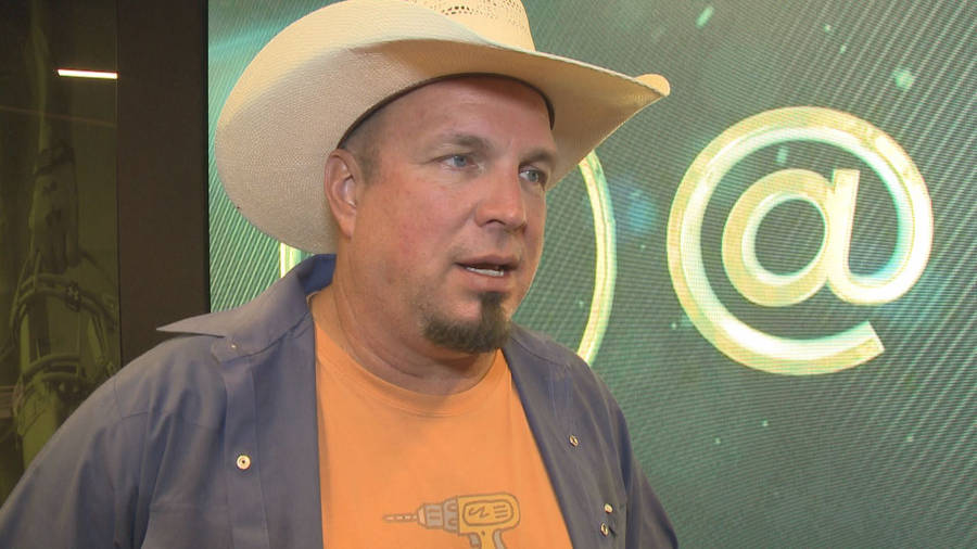 Iconic White Cowboy Hat Sported By Country Music Legend, Garth Brooks. Wallpaper