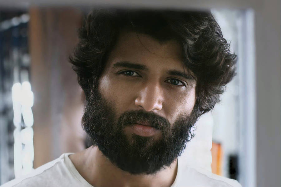 Intense Close-up Shot Of Arjun Reddy Wallpaper