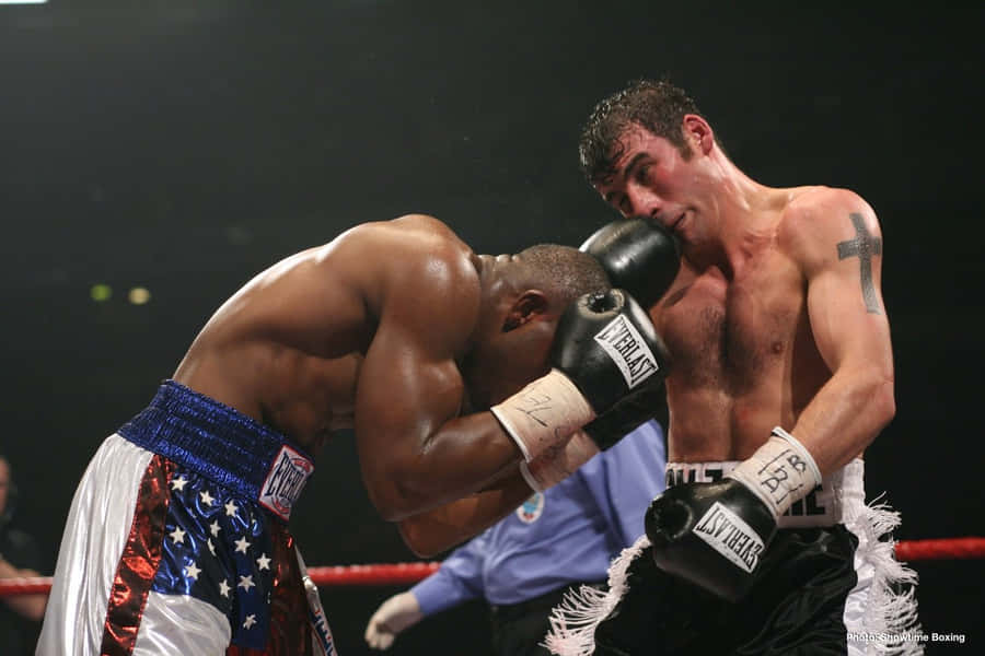 Jeff Lacy Clinching On Joe Calzaghe Wallpaper