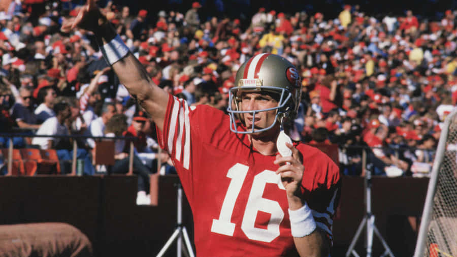 Joe Montana, 4-time Super Bowl Champion Quarterback Wallpaper
