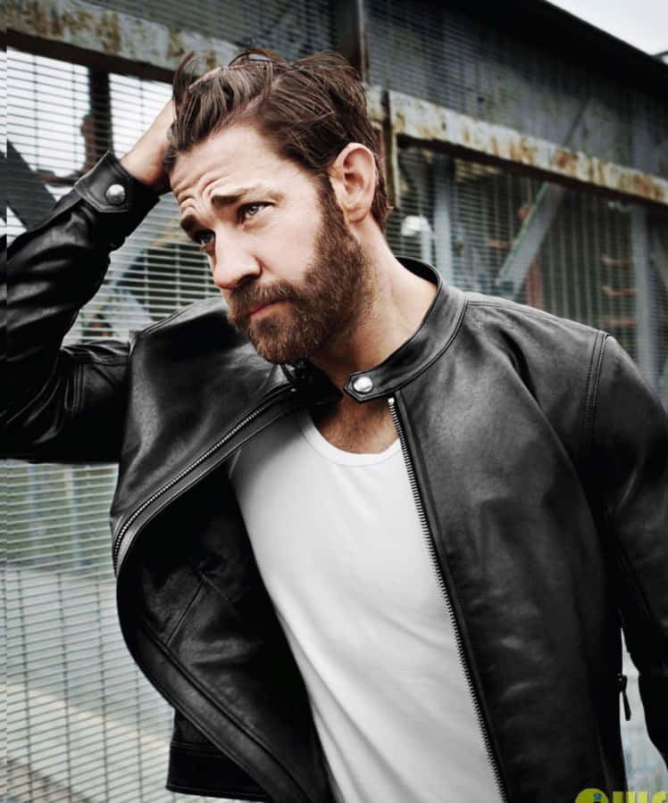 John Krasinski Poses In A Stunning Shot Wallpaper