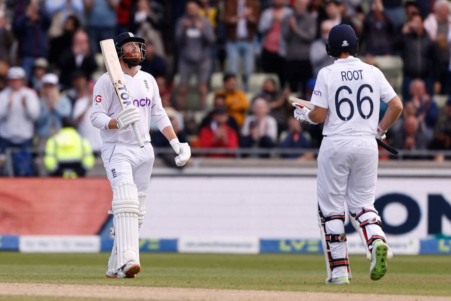 Jonny Bairstow With Root On Court Wallpaper
