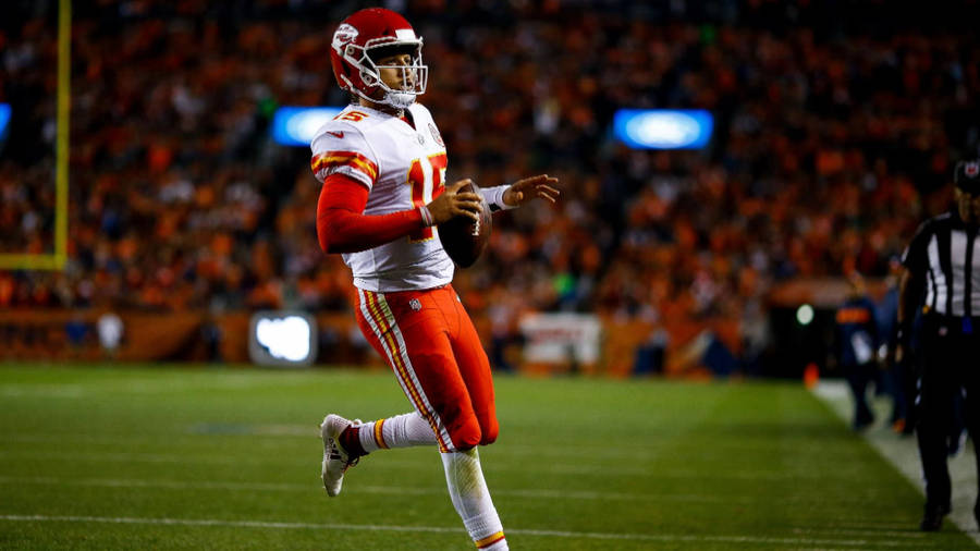 Kansas City Chiefs' Quarterback Patrick Mahomes Wallpaper