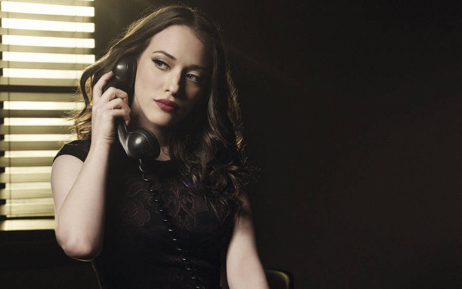 Kat Dennings Max Black 2 Broke Girls Still Wallpaper