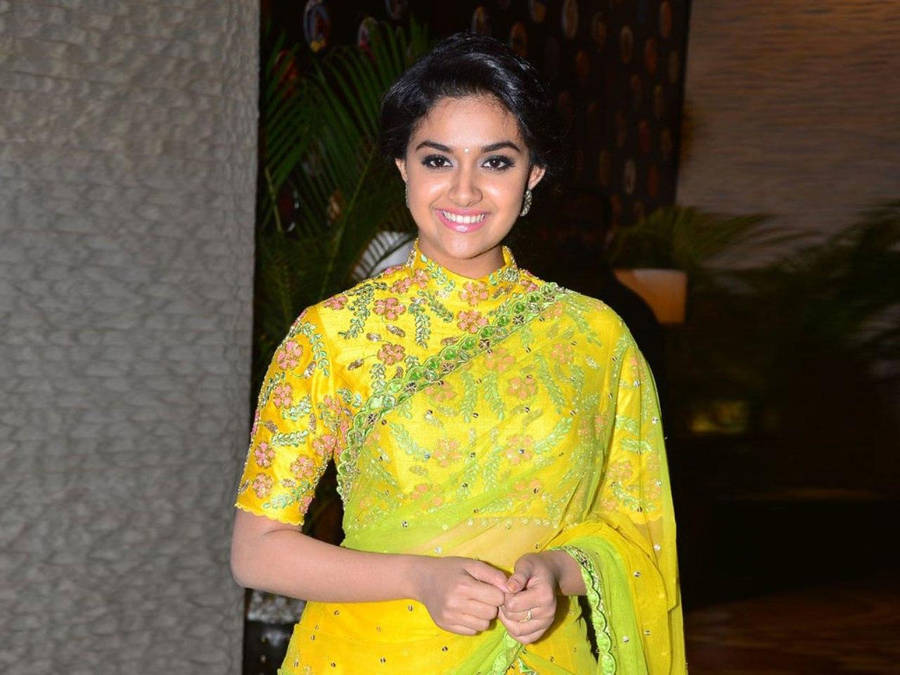 Keerthi Suresh In Traditional Clothing Hd Wallpaper