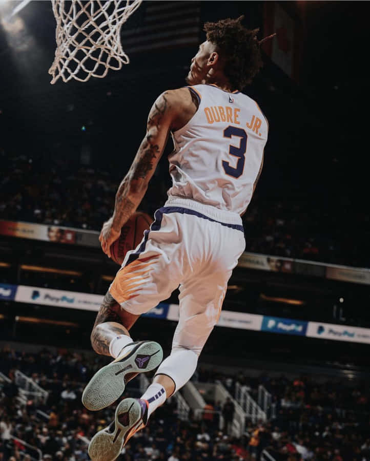 Kelly Oubre Jr. Dunk Stunt Wallpaper