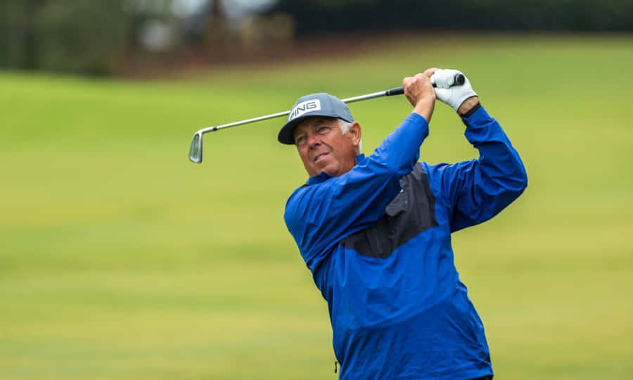 Kirk Triplett Showing Backswing Wallpaper