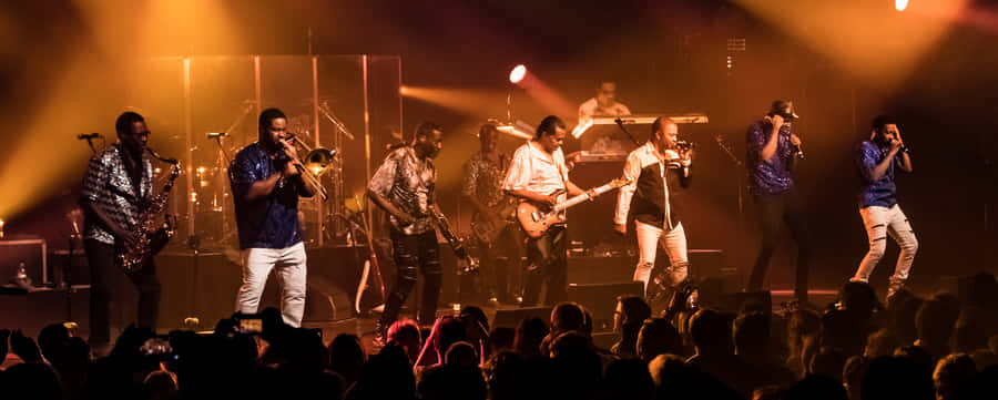 Kool And The Gang Live Concert Performance Wallpaper