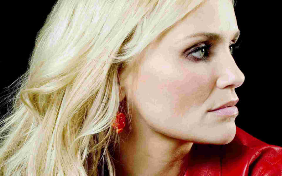 Kristin Chenoweth On A Red Carpet Wallpaper