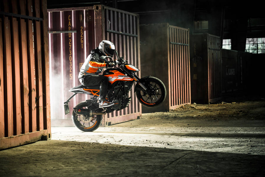 Ktm Bike 4k Entrance Wallpaper