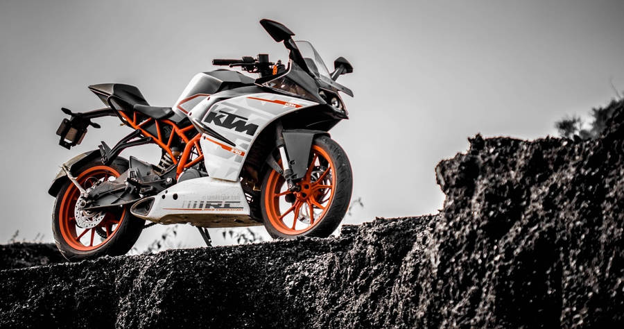 Ktm Duke 390 On Cliff Wallpaper