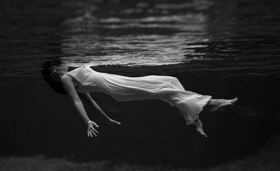 Lady In Water Dark Aesthetic Wallpaper