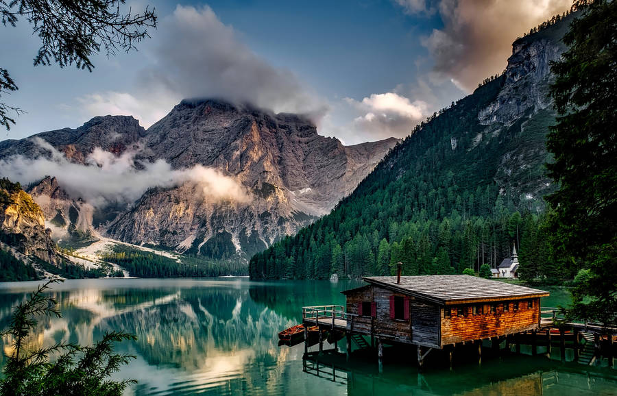 Lake Braies In Italy Wallpaper