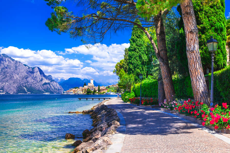 Lake Garda Of Lago Di Garda Wallpaper