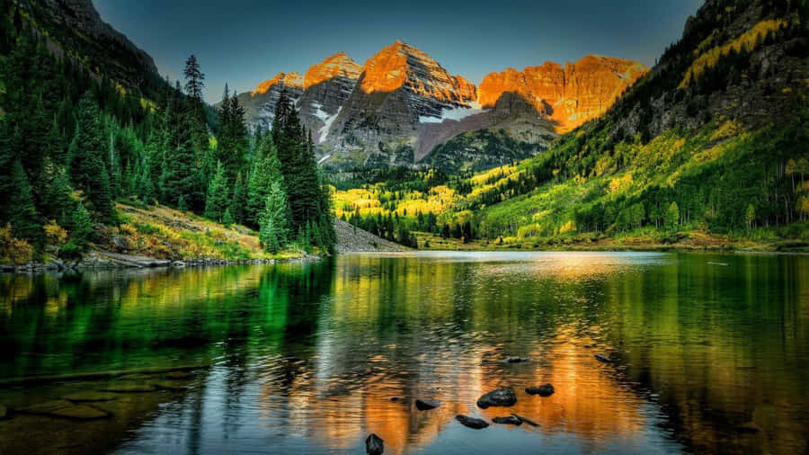 Lake Laptop 1366 X 768 Wallpaper