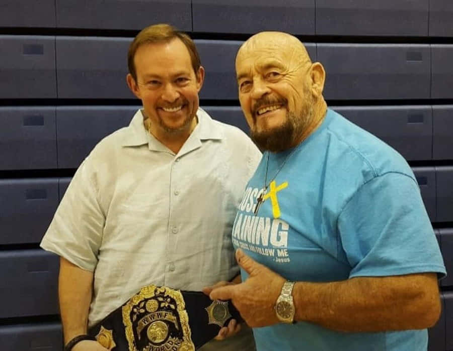 Legendary Canadian Wrestler Ivan Koloff In A Significant Moment With Jeff Katz. Wallpaper